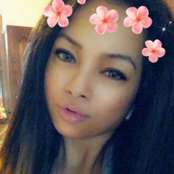 Meet your Posher, Sophia - Picture 1 of 1